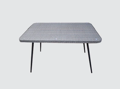 Outdoor Dining Tables